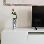 Ocean View Elegant Magic شقة *
