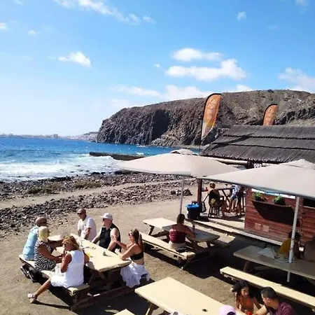 Ocean View Elegant Magic Palm-mar